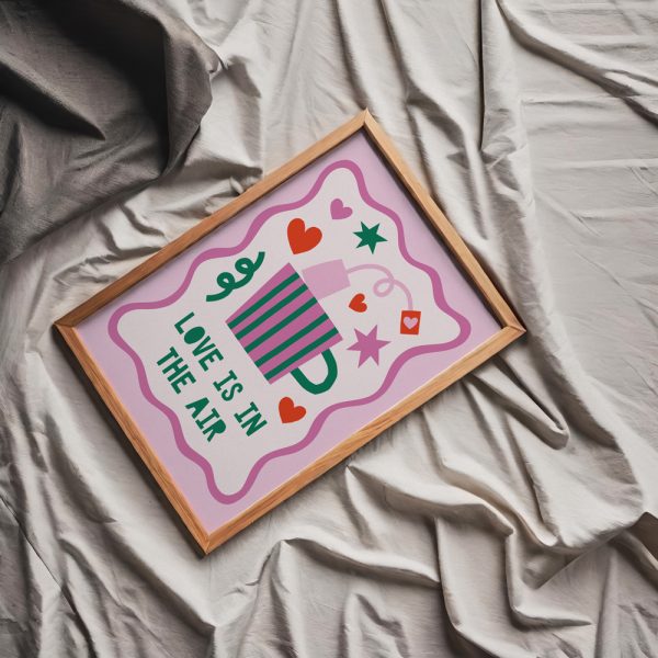 Love is in The Air - Görsel 3
