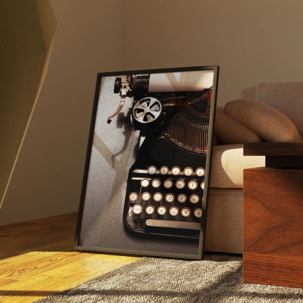 Old Typewriter - Görsel 3