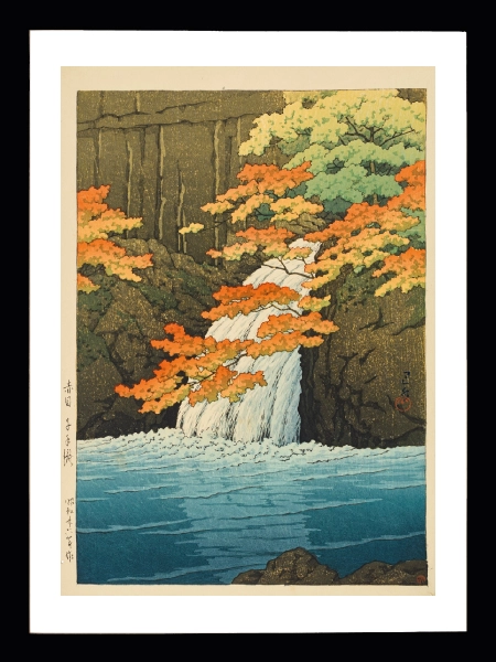 Kayalıklar arasından akan şelale Japon sanat posteri