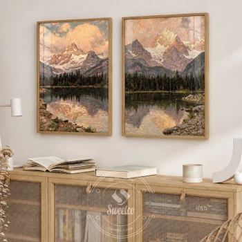 Pastel gökyüzü, dağlar ve göl yansımasından oluşan ikili poster seti